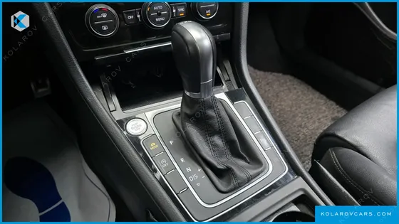 VOLKSWAGEN GOLF 2.0 TDI PREMIUM
