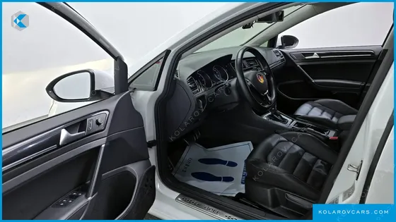 VOLKSWAGEN GOLF 2.0 TDI PREMIUM