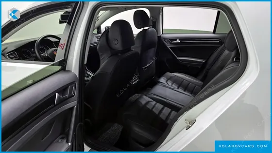 VOLKSWAGEN GOLF 2.0 TDI PREMIUM
