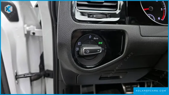 VOLKSWAGEN GOLF 2.0 TDI PREMIUM