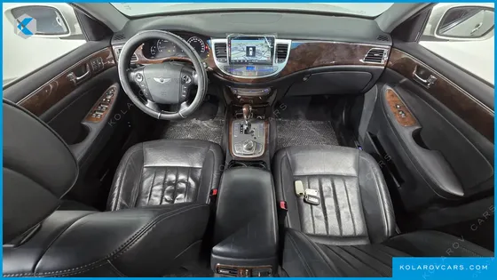 HYUNDAI GENESIS BH 380 ROYAL