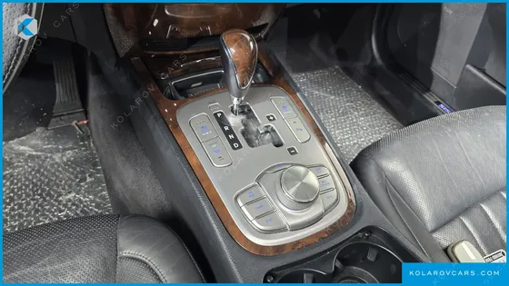 HYUNDAI GENESIS BH 380 ROYAL