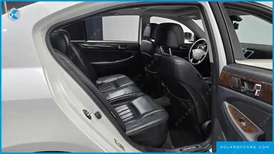 HYUNDAI GENESIS BH 380 ROYAL