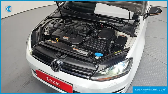 VOLKSWAGEN GOLF 2.0 TDI PREMIUM