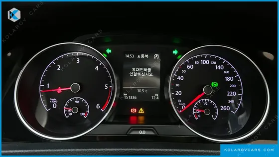VOLKSWAGEN GOLF 2.0 TDI PREMIUM