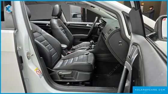 VOLKSWAGEN GOLF 2.0 TDI PREMIUM