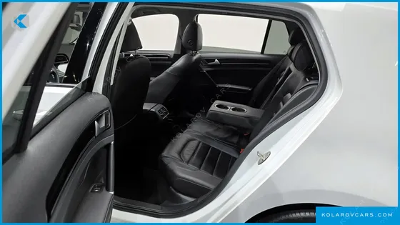 VOLKSWAGEN GOLF 2.0 TDI PREMIUM