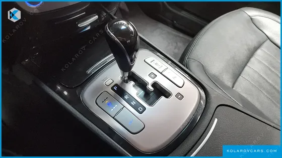 HYUNDAI GENESIS BH330 MODERN