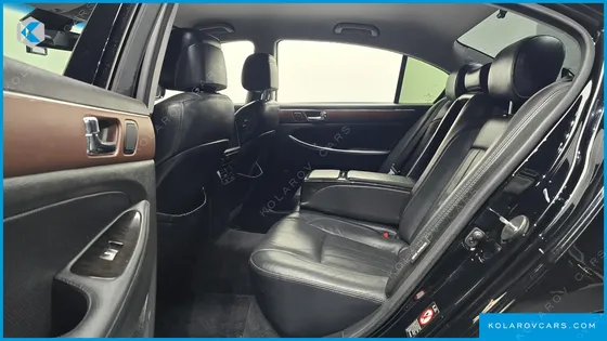 HYUNDAI GENESIS BH 330 LUXURY