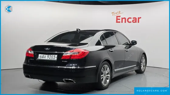 HYUNDAI GENESIS BH 330 LUXURY