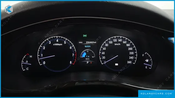 HYUNDAI GENESIS BH 330 LUXURY