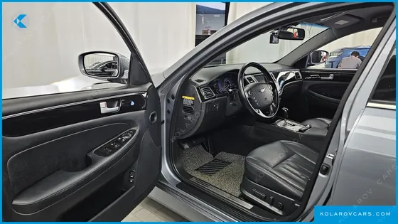 HYUNDAI GENESIS BH330 MODERN