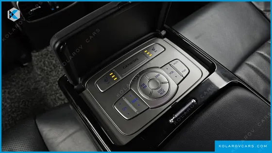 HYUNDAI GENESIS BH330 MODERN
