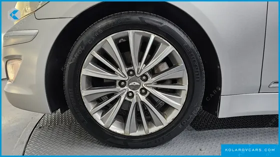 HYUNDAI GENESIS BH330 PREMIUM