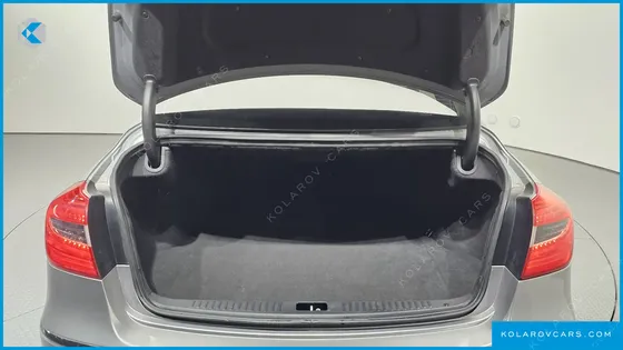 HYUNDAI GENESIS BH330 PREMIUM