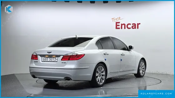 HYUNDAI GENESIS BH 380 ROYAL