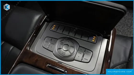 HYUNDAI GENESIS BH 380 ROYAL