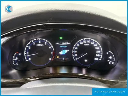 HYUNDAI GENESIS BH 330 LUXURY