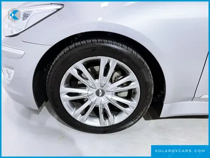 HYUNDAI GENESIS BH 330 LUXURY