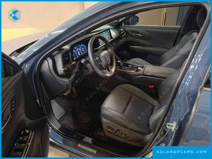 TOYOTA CROWN 2.4 4WD DUAL BOOST HYBRID