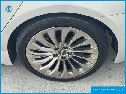 HYUNDAI GENESIS BH330 PREMIUM