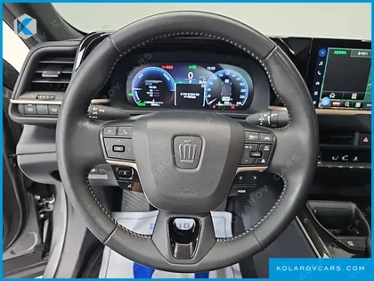 TOYOTA CROWN 2.5 4WD HYBRID