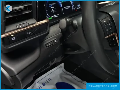 TOYOTA CROWN 2.5 4WD HYBRID