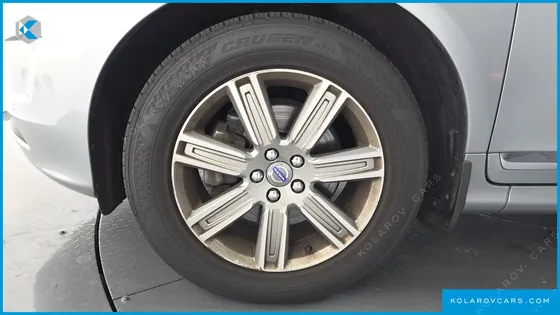 VOLVO XC60 D4