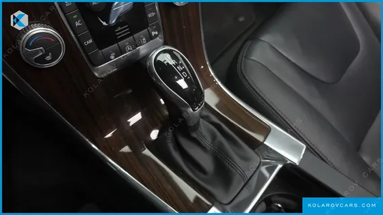 VOLVO XC60 D4