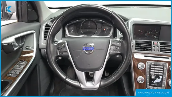 VOLVO XC60 D4