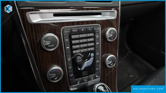 VOLVO XC60 D4