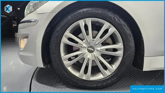 HYUNDAI GENESIS BH 330 LUXURY