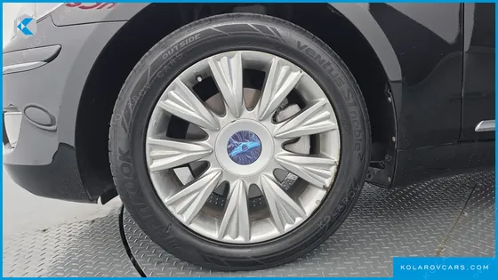 HYUNDAI GENESIS BH 380 LUXURY