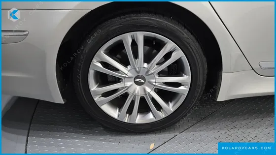 HYUNDAI GENESIS BH 330 LUXURY