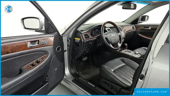 HYUNDAI GENESIS BH 330 LUXURY
