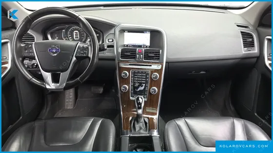 VOLVO XC60 D4