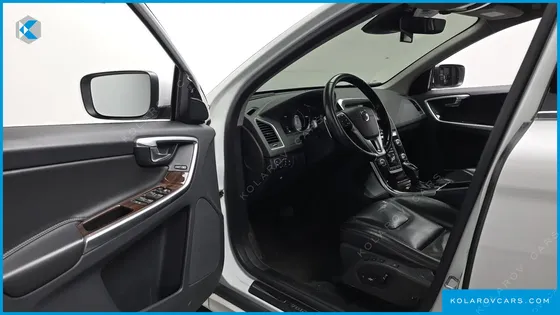 VOLVO XC60 D4