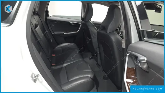 VOLVO XC60 D4
