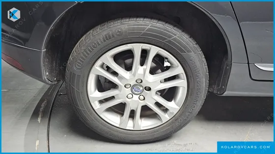 VOLVO XC60 D4