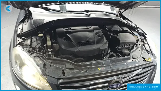 VOLVO XC60 D4