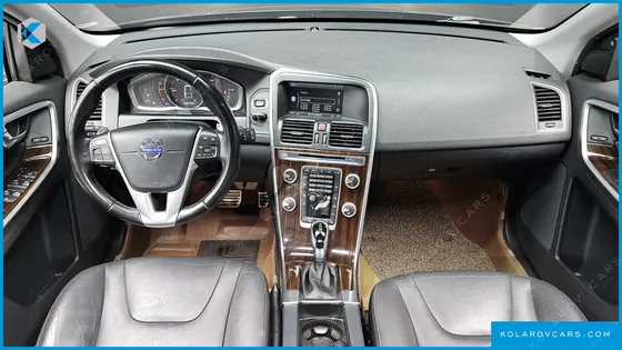 VOLVO XC60 D4