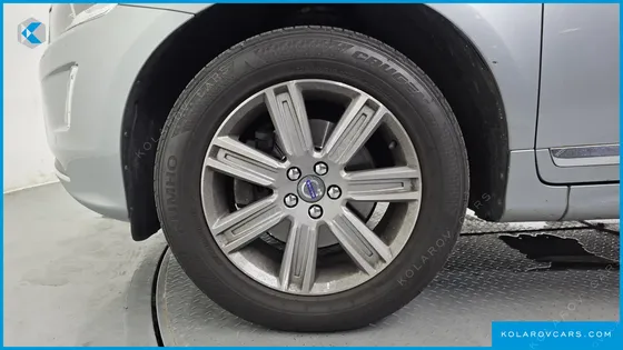 VOLVO XC60 D4