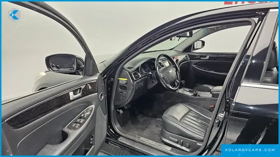 HYUNDAI GENESIS BH330 MODERN