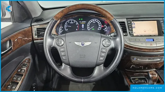 HYUNDAI GENESIS BH 380 LUXURY