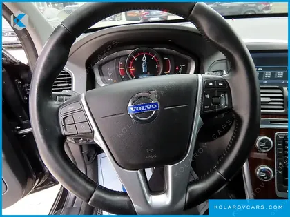 VOLVO XC60 D4