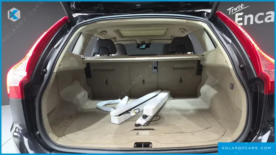 VOLVO XC60 D5 AWD