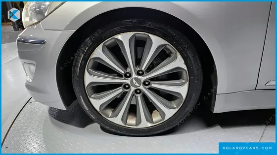 HYUNDAI GENESIS BH330 PREMIUM