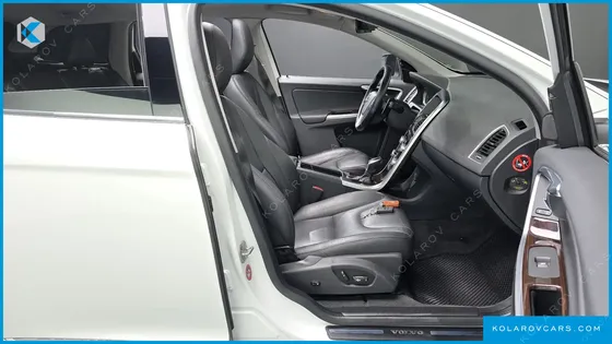 VOLVO XC60 D4