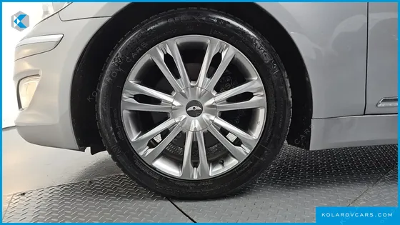 HYUNDAI GENESIS BH 380 LUXURY