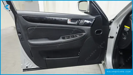 HYUNDAI GENESIS BH 330 LUXURY